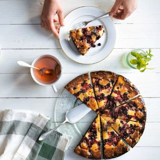 Tarte de Chocolate e Frutos Vermelhos Fatiada